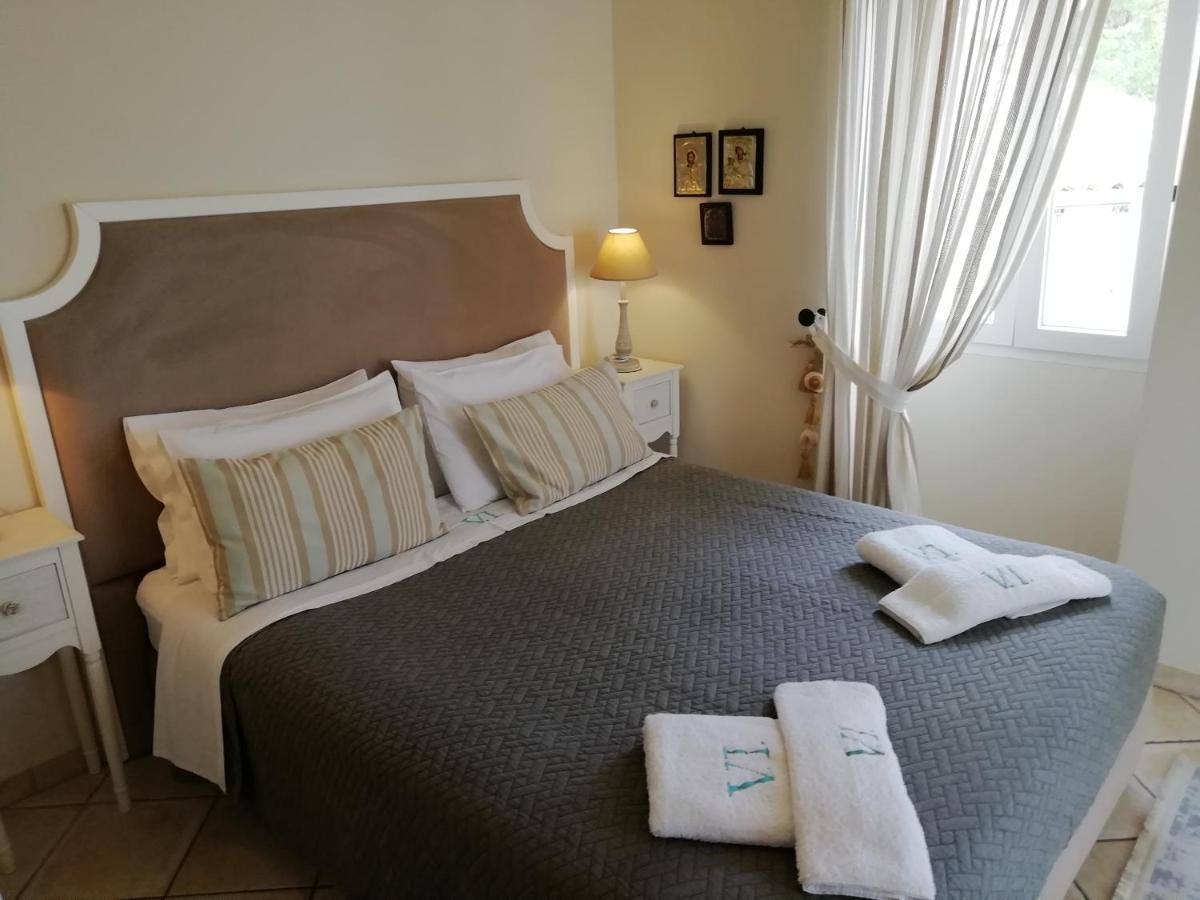 Imerolia Beach Villa Kassiopi Corfu Exterior foto