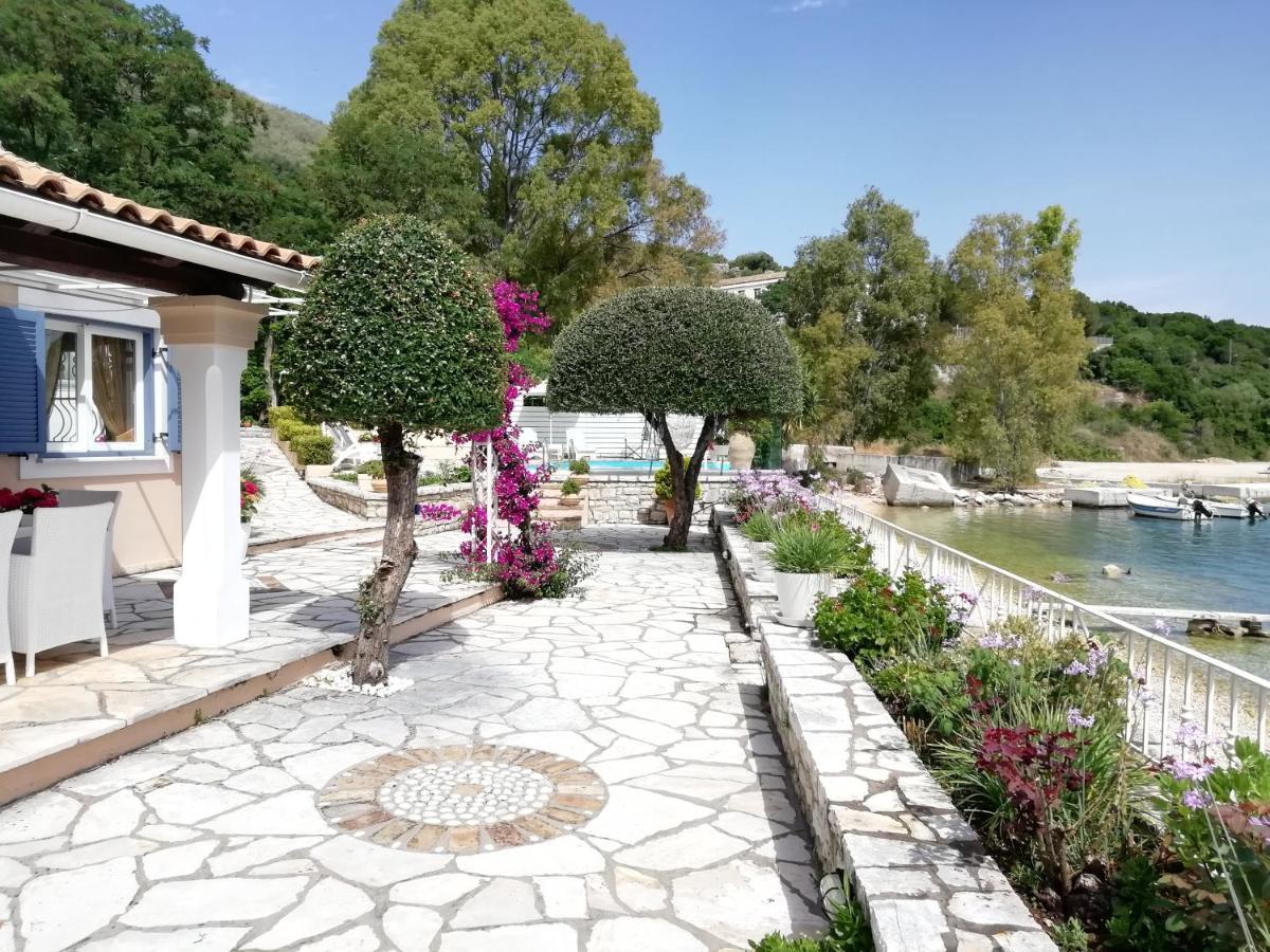 Imerolia Beach Villa Kassiopi Corfu Exterior foto